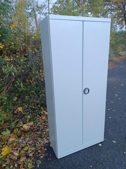 Zánovní plechová skříň - 5