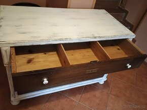 stará komoda patinovaná - 5