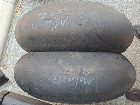 Pneumatiky slick  pár kol jeté Pirelli 120/70-17 a jiné - 5