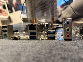 Prodám procesor základní desku a chladič - 5