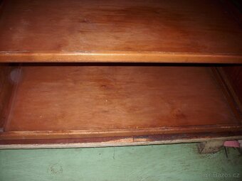 kredenc za přijatelnou cenu - 5