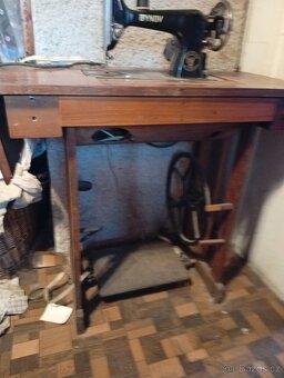 šicí stroj - 5