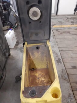 Čistící stroj na podlahy Karcher Bat 530 - 5