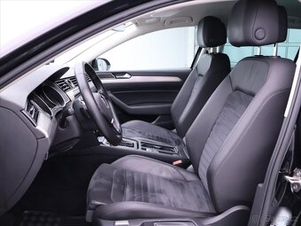Volkswagen Passat 2,0 TDI 176kW 4M DSG Highline (2018) - 5