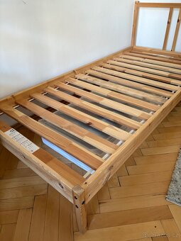 Dřevěná postel IKEA 90x200 s matrací - 5