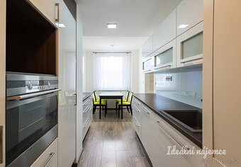 Pronájem bytu 3+1, Botevova, Modřany, 24900 Kč/měs, 72 m2 - 5