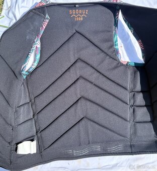 Wakeboard Vesta dámská Soroz S - 5