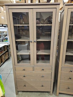 HEMNES VITRÍNA - 5