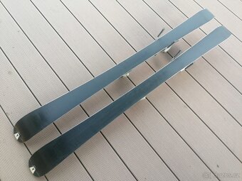 Prodám lyže Atomic race. Velikost 120cm. - 5