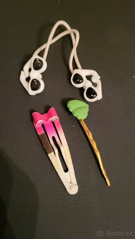 Retro různé doplňky kočárky, korále řetězy, medvídci očička - 5