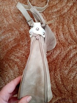 Kabelka zn. CHARM A SHAPE - 5