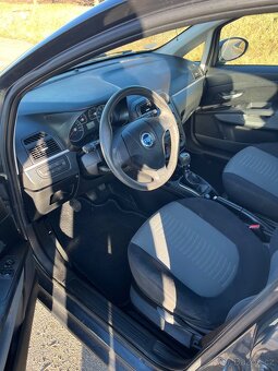 Fiat Grande Punto - 5