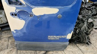 Pravé zadní dveře Renault Master 3 - 5