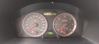 Prodám Volvo V50 2.0 D - 5