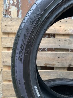 2ks 235/45/20 Pirelli/2018/100V/letní pneu 5.6m - 5