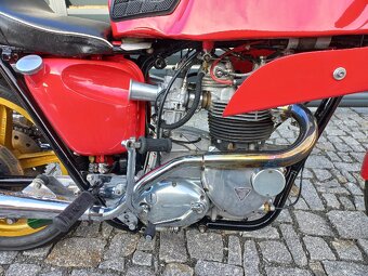 Triumph Bonneville T120R r.v.1969 s Doklady - 5