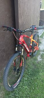 Crussis E-Atland 7.6 - 5