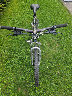 26" horské hliníkové kolo KELLYS, rám 17,5", hydraulika - 5