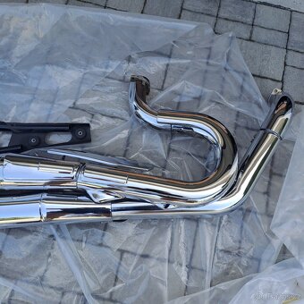 PRODÁM VÝFUK NA  SUZUKI M 1800 R - 5