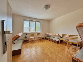 Prodej bytového domu na klidném místě v obci Skřivany - 5