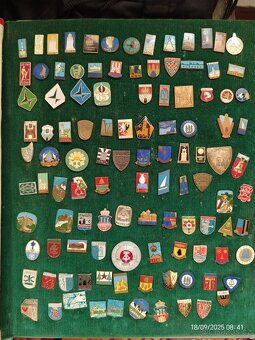 Prodám  velkou sbirku odznaků - 5