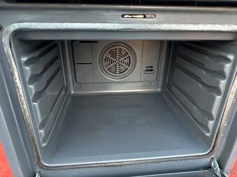 Nerezová vestavná trouba Siemens HB 650511 - 5