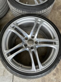 255/35 r19 Audi r8 5x112 - 5