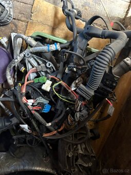 Díly BMW 320 d 130 kw - 5