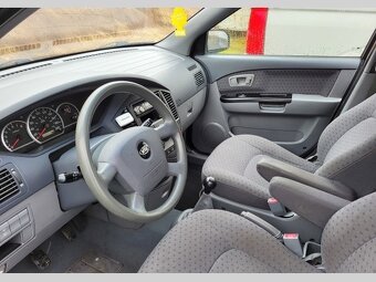 KIA CARENS 1.6 - 5