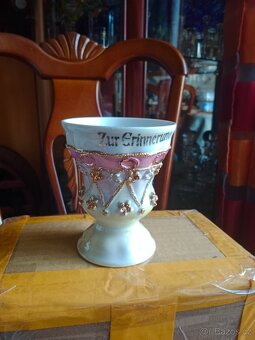 Čtyři pěkné, staré porcelánové zdobené, malované poháry na p - 5
