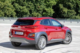 Hyundai Kona 1.6 T-GDi Family A/T 1. majiteľ 32 900km - 5