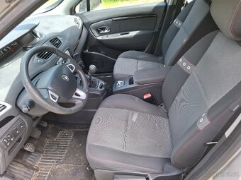 Renault Scenic 1.5 DCI 81kw Grand 7 míst Klima Model 2012- - 5