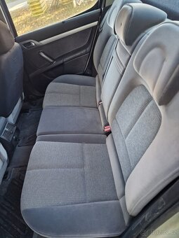 Peugeot 407 sedan 1. majitel - 5