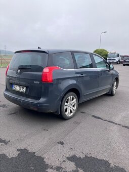Peugeot 5008 - 5