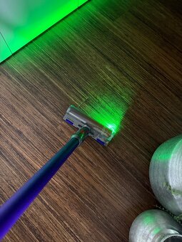 Vysavač Dyson V15™ Detect Absolute - 5