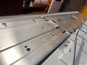 Prodám Samsung UE65NU7172U - BN94-06454V - 5