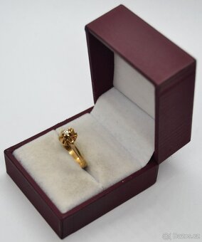 Zlatý prsten s briliantem - 5