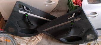 Zadní dveře Octavia 2 střibrná - 5