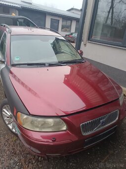 Volvo V70 na náhradní díly motor ko - 5