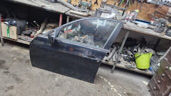 Prodám náhradní díli na BMW E90 - 5