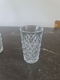 Karafa se šesti sklenkami - 5