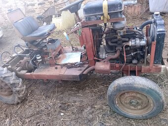 Traktor, malotraktor- domácí výroba motor octavia - 5