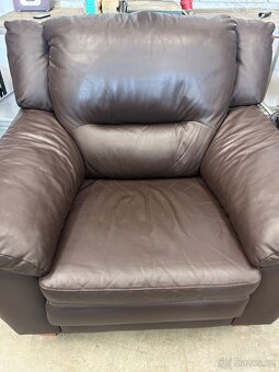 Kožený gauč a 2 křesla - 5