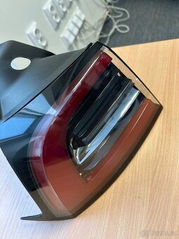 Kompletní set zadních světel Tesla model3 / Y - 5
