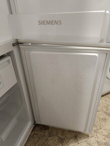 Chladnička s mrazničkou Siemens KG28VV00 - 5