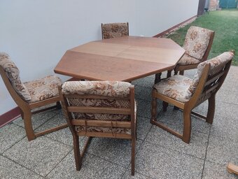 Jídelní set, rozkládací stůl a 5 židlí, nábytek z masívu - 5