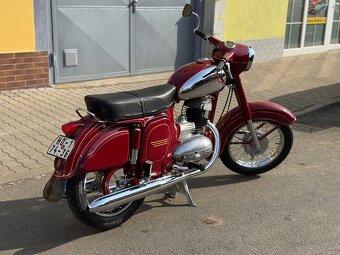 Jawa 250/559 panelka po renovaci - 5