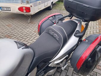 PRODÁM Hondu 800vfr - 5