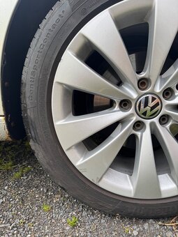 Alu kola VW 5x112 R17 235/45 letní pneu - 5