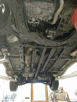 Prodám Hondu CR-V 2.2 cdti 103 kw 4x4 - 5
